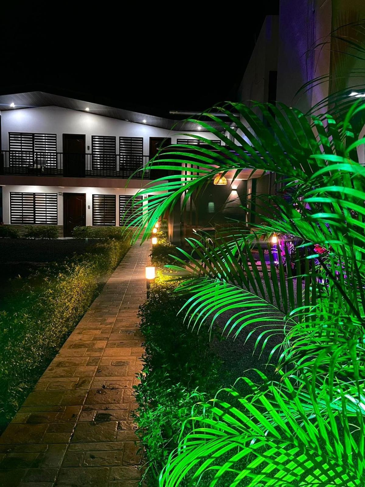 Mevak Apartments Suites La Fortuna Zewnętrze zdjęcie